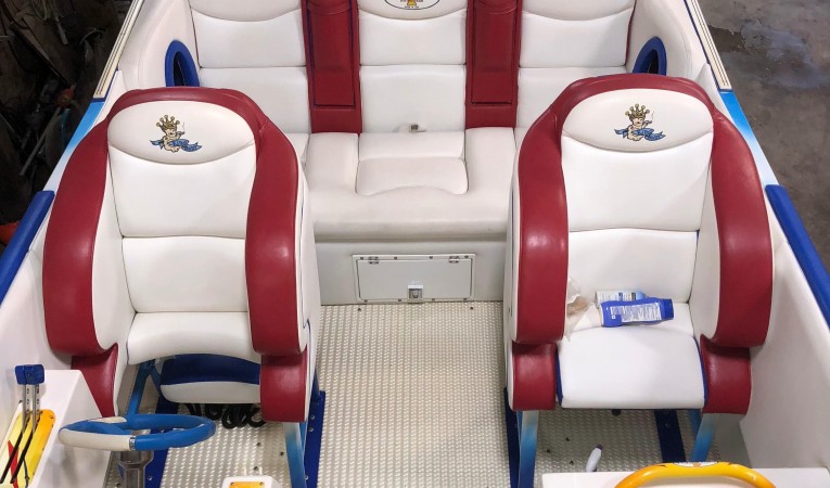 42 Cigarette Cockpit Facing Aft