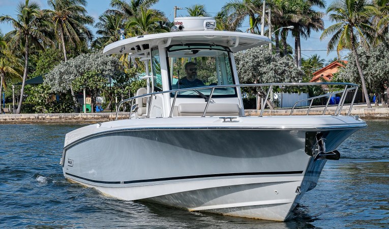 33 Boston Whaler 