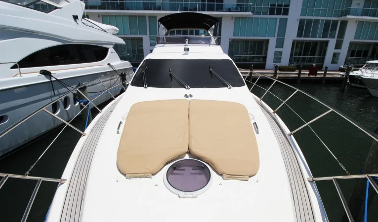 62 Azimut 