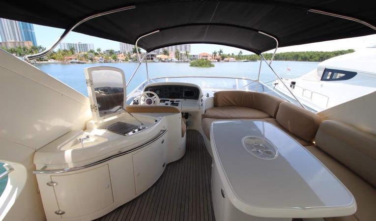 62 Azimut 