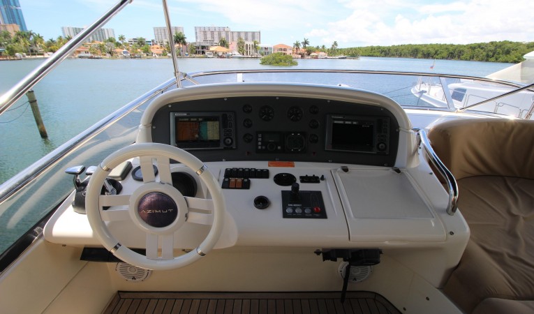 62 Azimut 