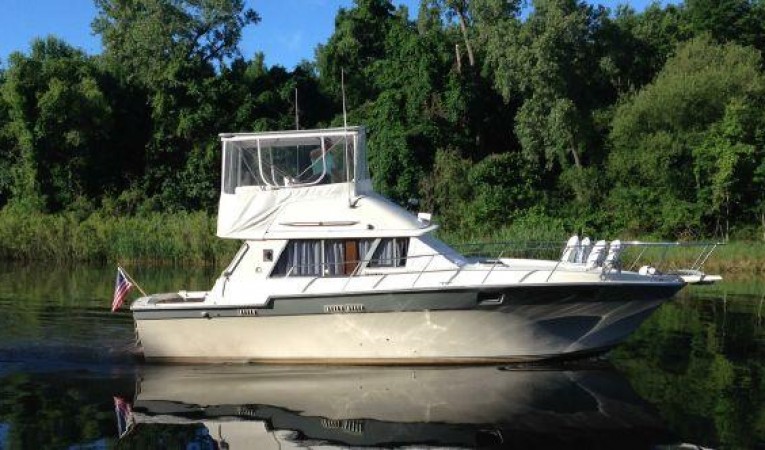 34 Silverton 