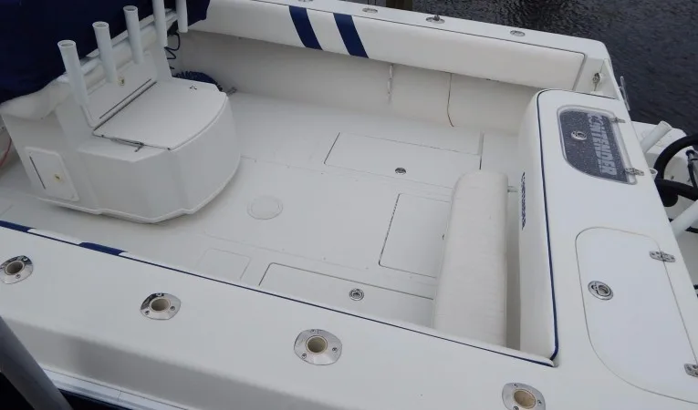 36 Contender Cockpit