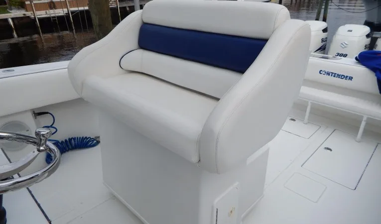 36 Contender Helm Seat