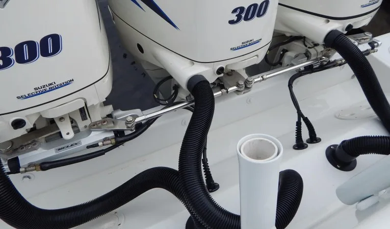 36 Contender Hydraulic Steering