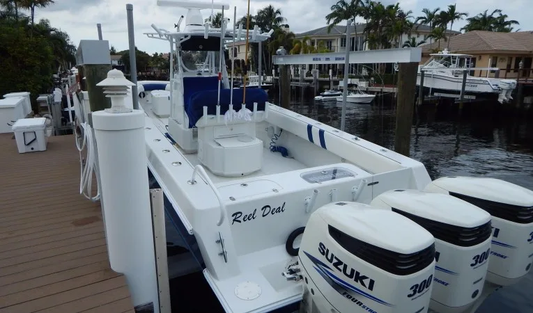 36 Contender Aft View