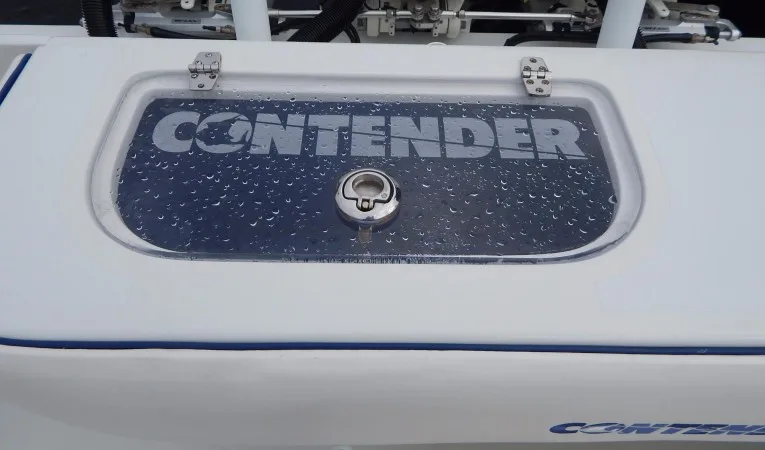 36 Contender Live Well