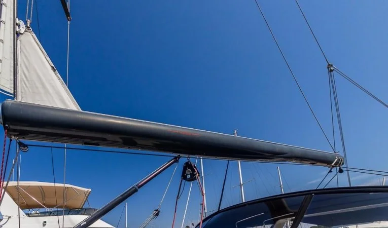 55 Feeling Furling Boom