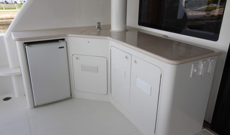 103 Westport Aft Deck - Wet Bar, Refrig and Storage