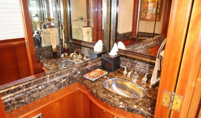 103 Westport Day Head