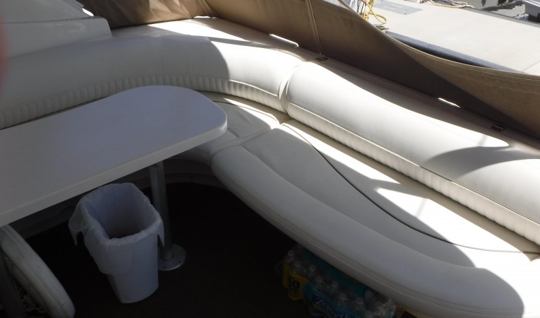 42 Cruisers Yachts New upholstery