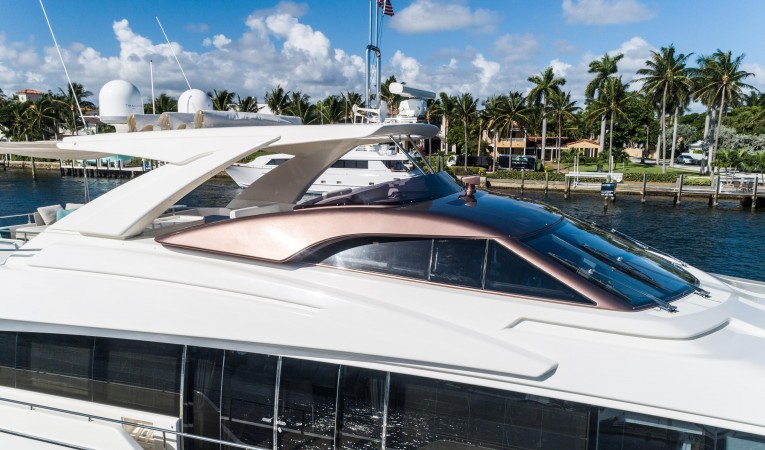 96 Ferretti Yachts 