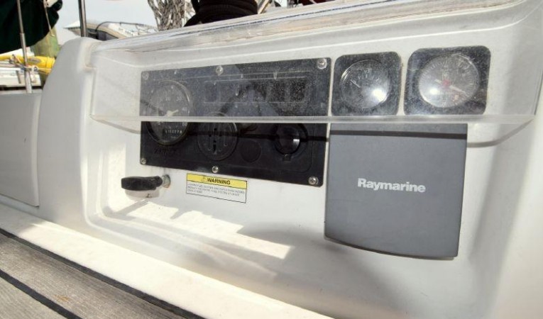 39 Beneteau Yanmar Instruments