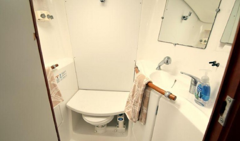 39 Beneteau Master Head