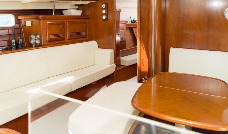 47 Beneteau 