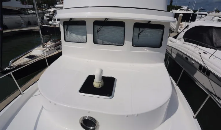 42 Nordic Tugs Foredeck