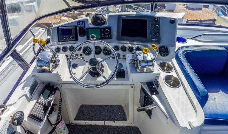 38 Mediterranean Flybridge