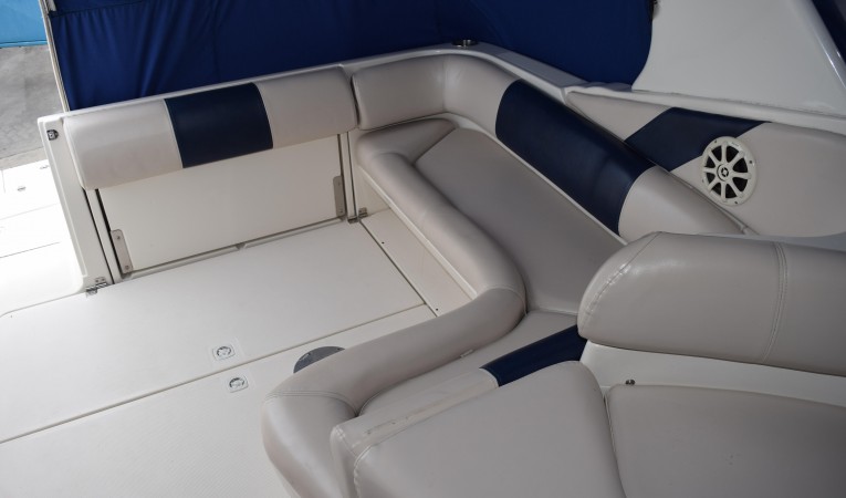 30 Regal Aft Cockpit Seating 2