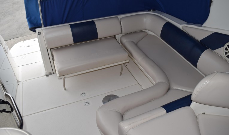 30 Regal Aft Cockpit Seating 3