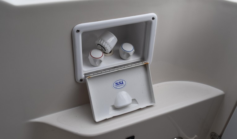 30 Regal Cockpit Shower