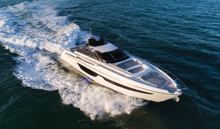 76 Riva 