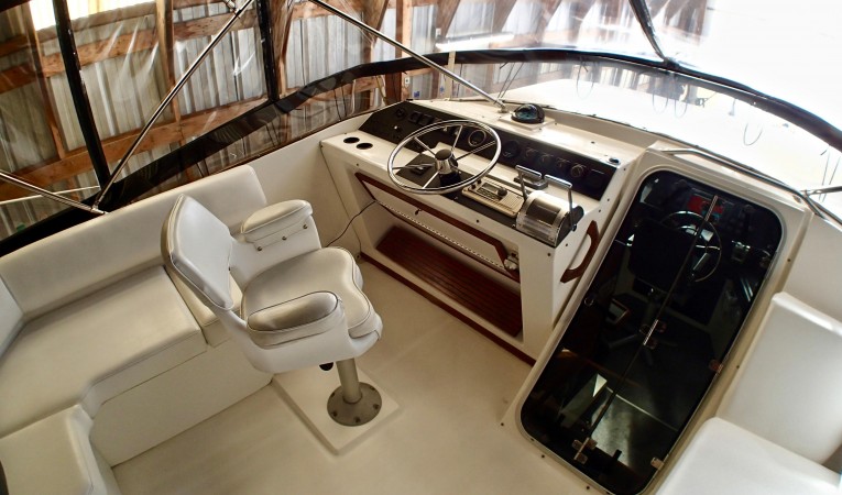 45 Bayliner Flybridge Port