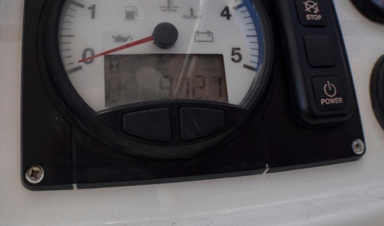 58 Leopard 912 Port Engine Hours