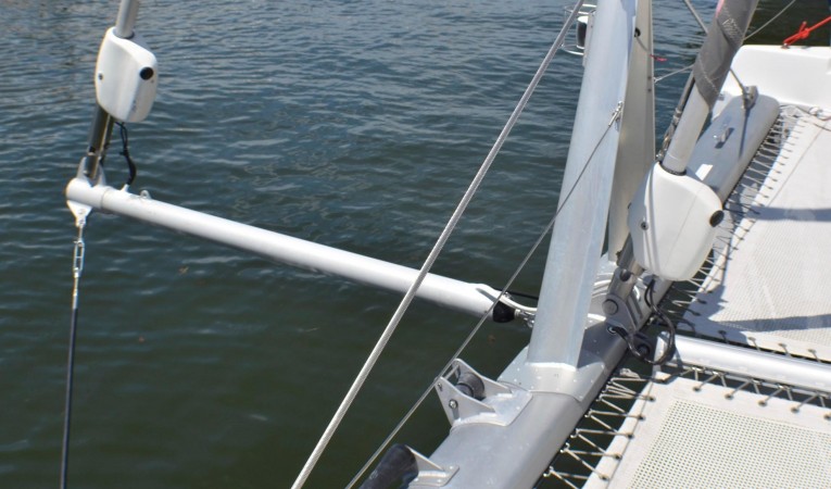 58 Leopard Sprit with furlers