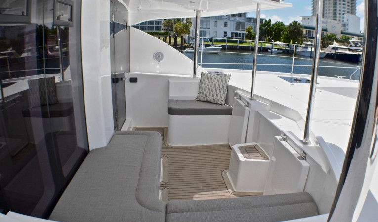 58 Leopard Tables are retracted