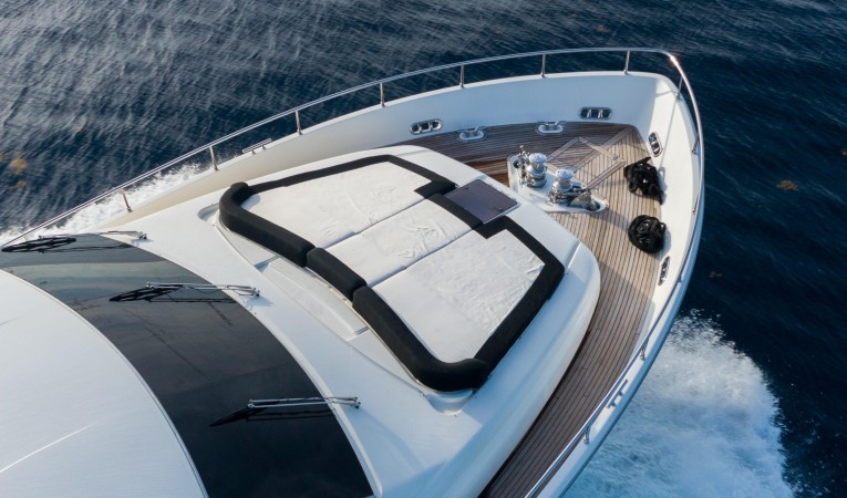 88 Ferretti Yachts 
