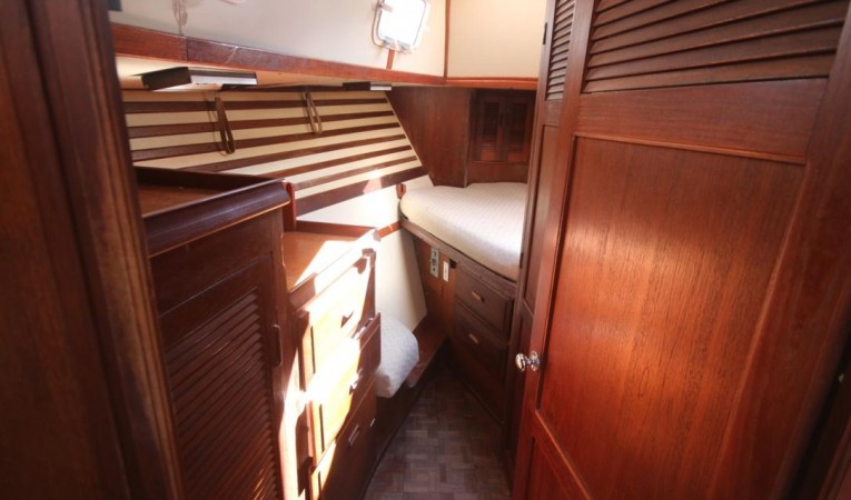 43 Endeavour Forward cabin