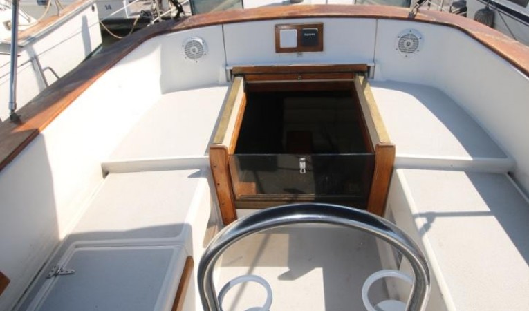 43 Endeavour Forward view from cockpit