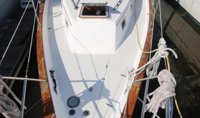 43 Endeavour Deck view from bow