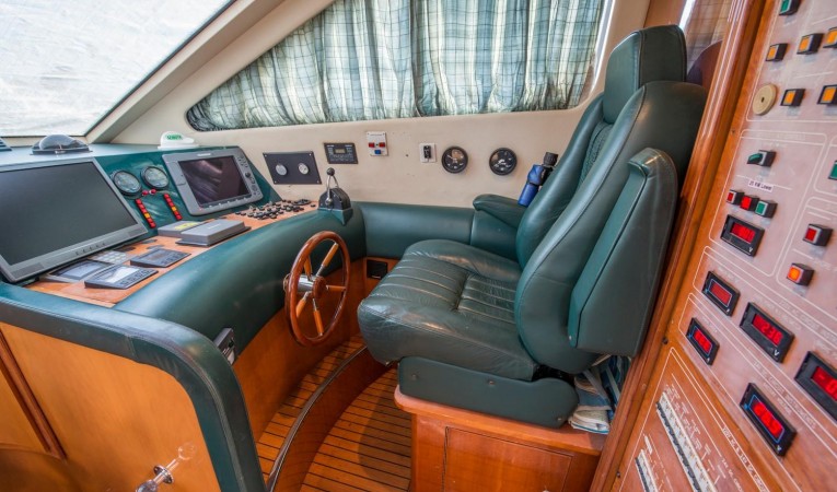 70 Azimut 