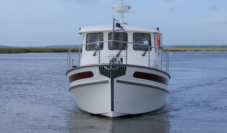 32 Nordic Tugs bow view