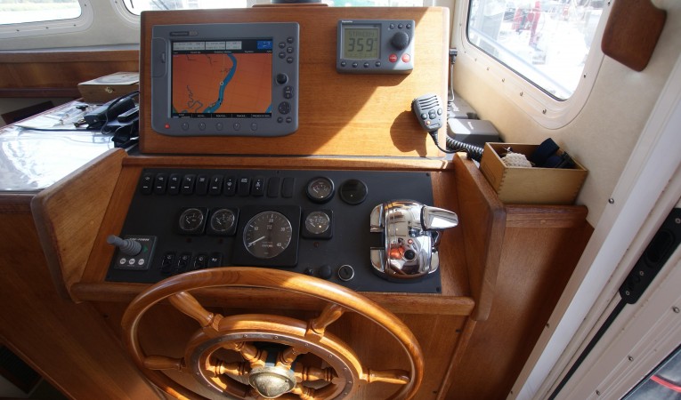 32 Nordic Tugs helm detail