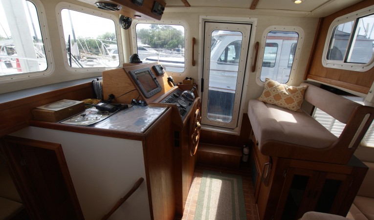 32 Nordic Tugs pilothouse to starboard