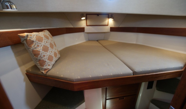 32 Nordic Tugs master berth