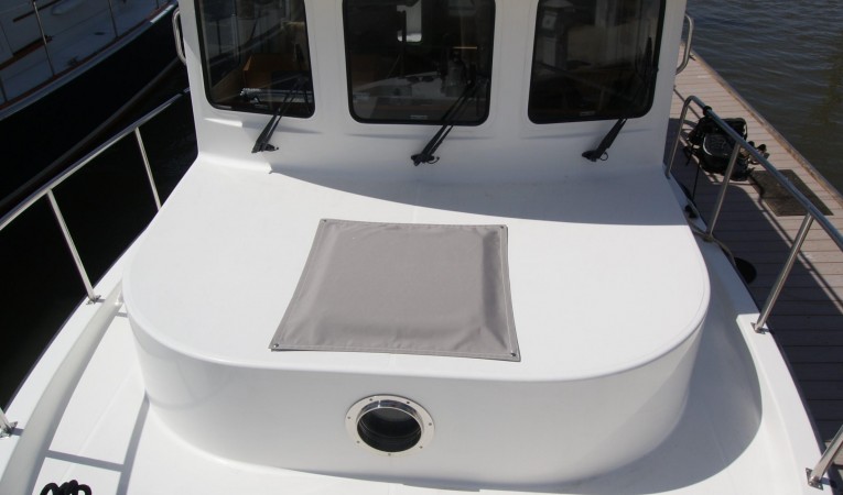 32 Nordic Tugs looking aft on deck