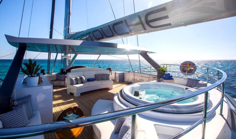 95 Blue Coast Yachts 