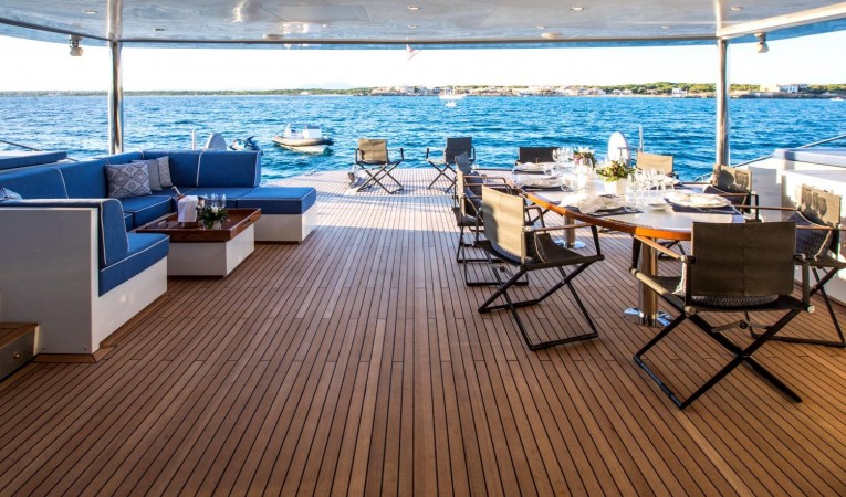 95 Blue Coast Yachts 