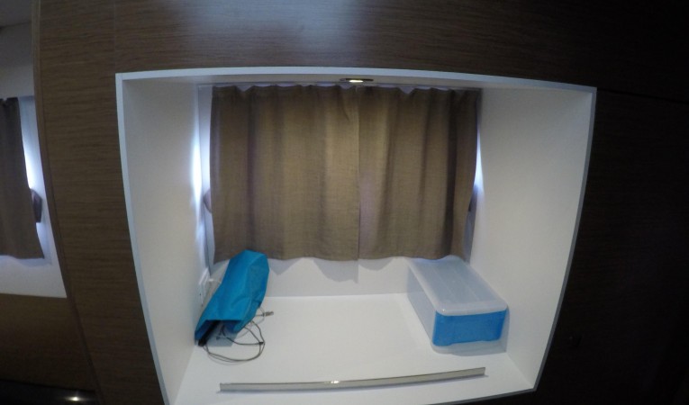 37 Fountaine Pajot Master transition area