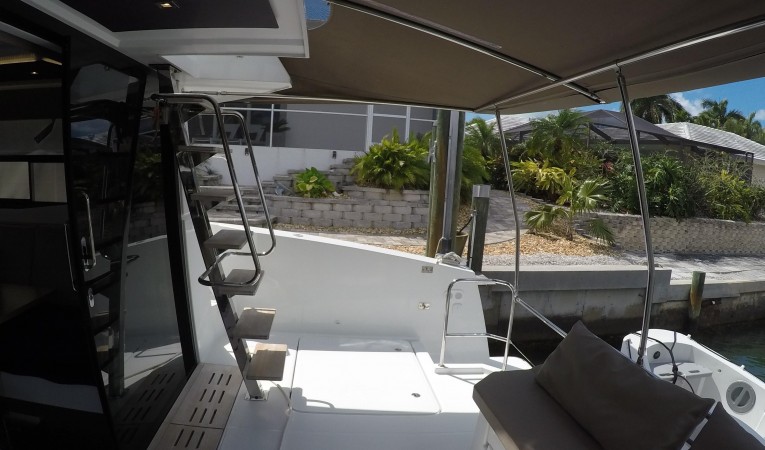37 Fountaine Pajot Large aft Cockpit