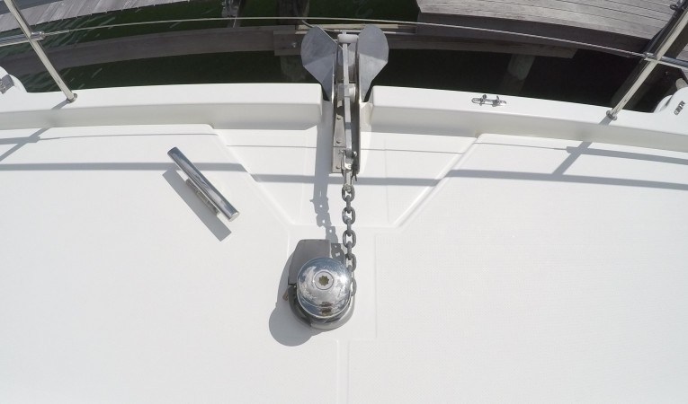 37 Fountaine Pajot Guest windlass