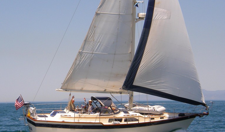 38 Irwin "Gitana" sailing