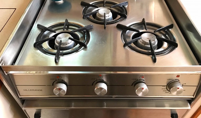 38 Irwin Hillerange Stove & Oven