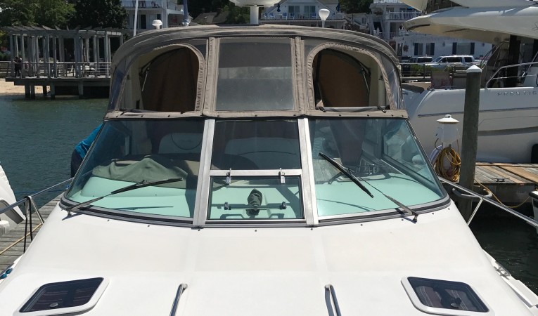 31 Sea Ray Looking Aft