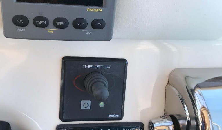 31 Sea Ray Bow Thruster