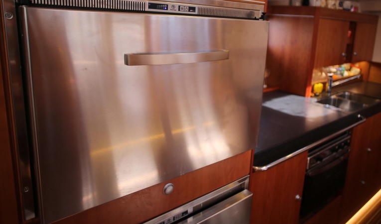 51 Hanse Galley - Refrig