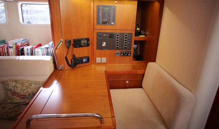 51 Hanse Nav Station